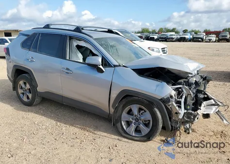 2023 Toyota Rav4 Xle z USA, uszkodzony, nr VIN 2T3W1RFV1PW288521